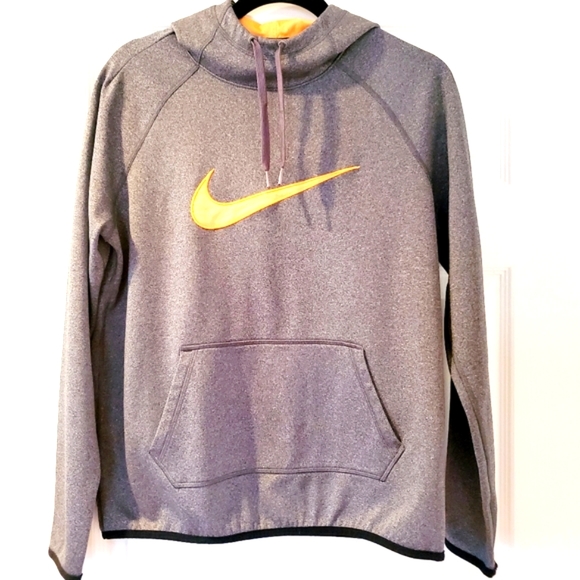 Nike Tops - Nike Dri Fit Hoodie M